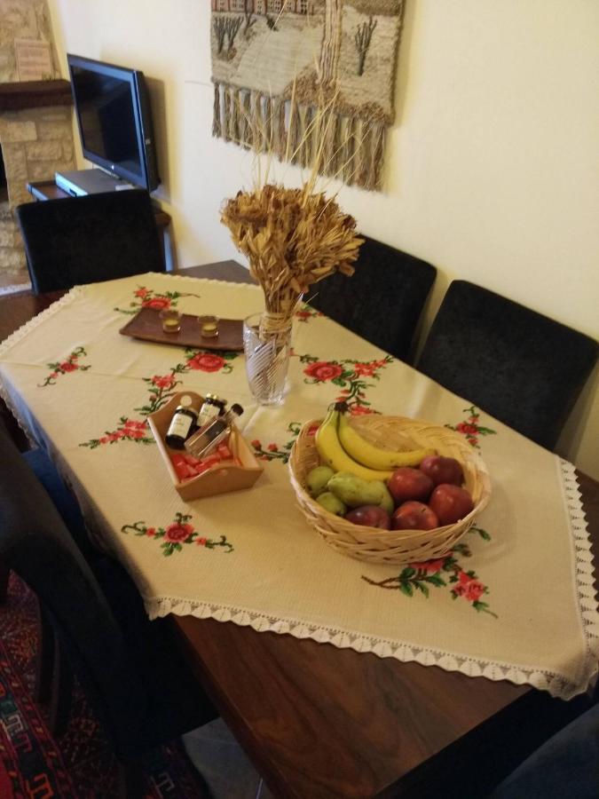 La Casa Di Pietra Villa Karpenisi Buitenkant foto